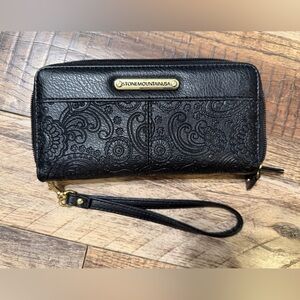 ✮⋆˙ Stone Mountain USA embossed wallet ✮⋆˙